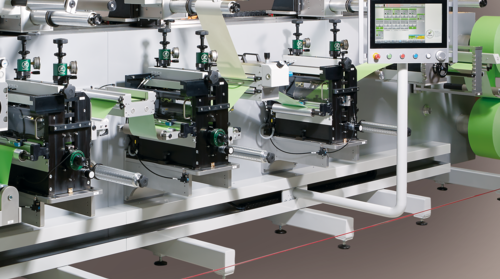 Die S-CON Smartline kann komplexe Verarbeitungsprozesse platzsparend und individuellumsetzen